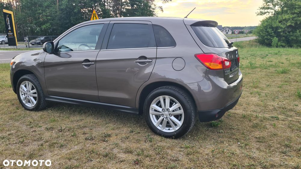 Mitsubishi ASX - 4