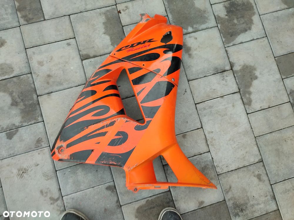 Owiewka, osłona prawa, bok, boczek prawy Honda CBR 600RR PC37 - 1