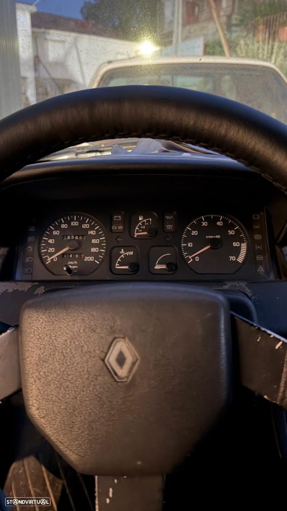 Vendo Renault Clio mk1 1.9D inteiro ou as peças - 9
