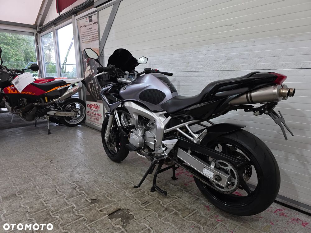 Yamaha FZ - 3