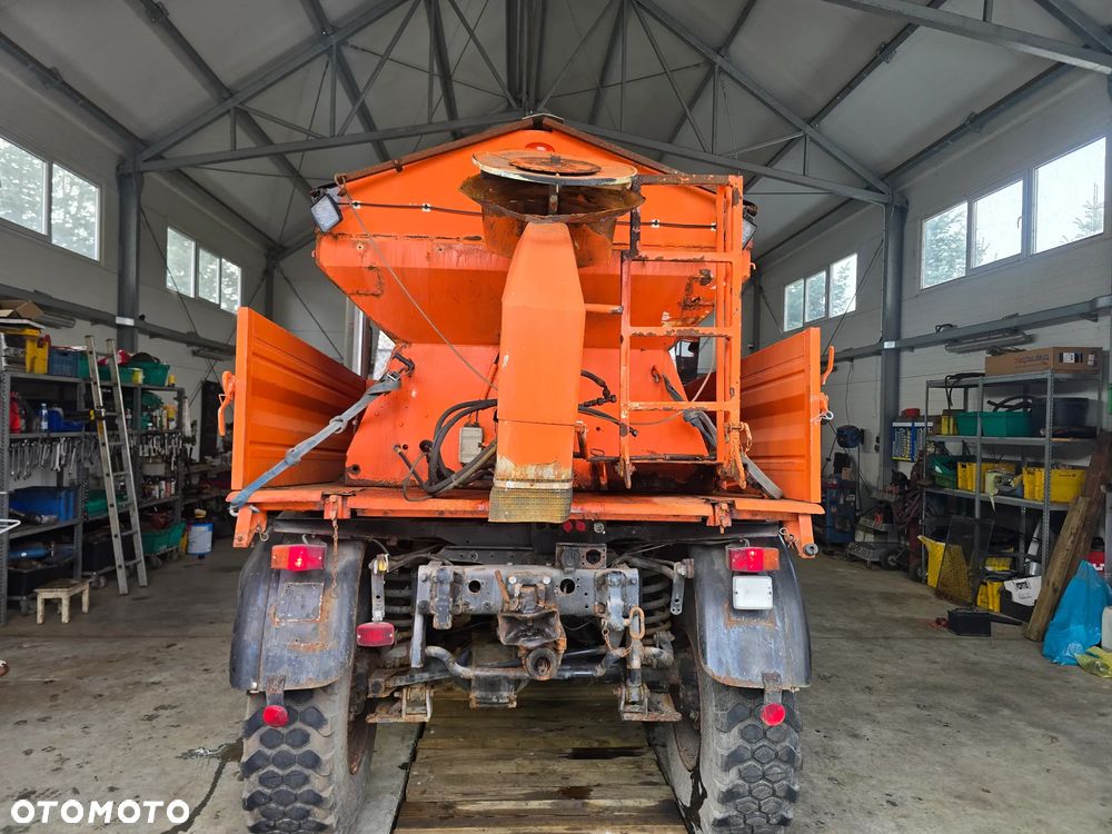 Unimog Mercedes Unimog U 1400 - 24