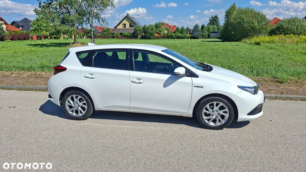 Toyota Auris - 5