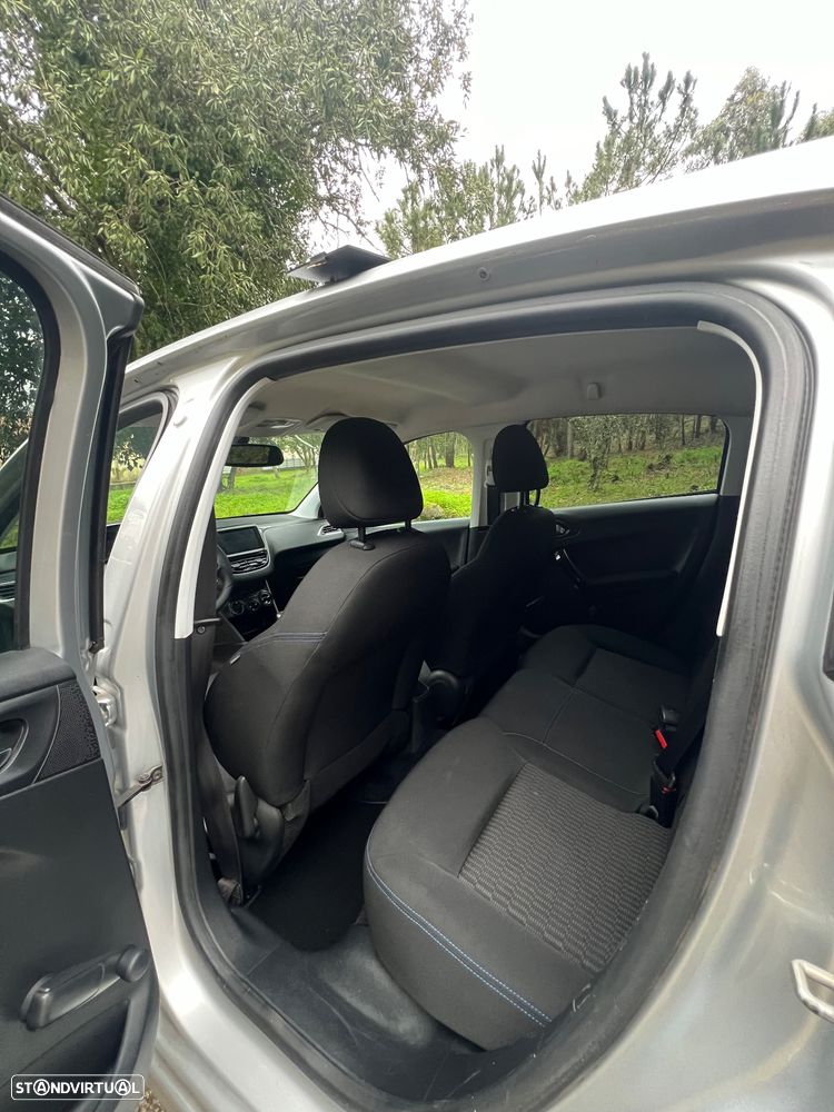 Peugeot 208 1.2 PureTech Style - 14