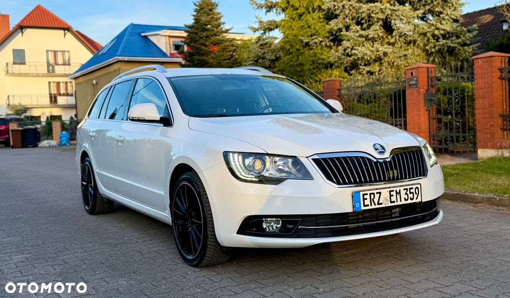 Skoda Superb 2.0 TDI DSG Exclusive - 5