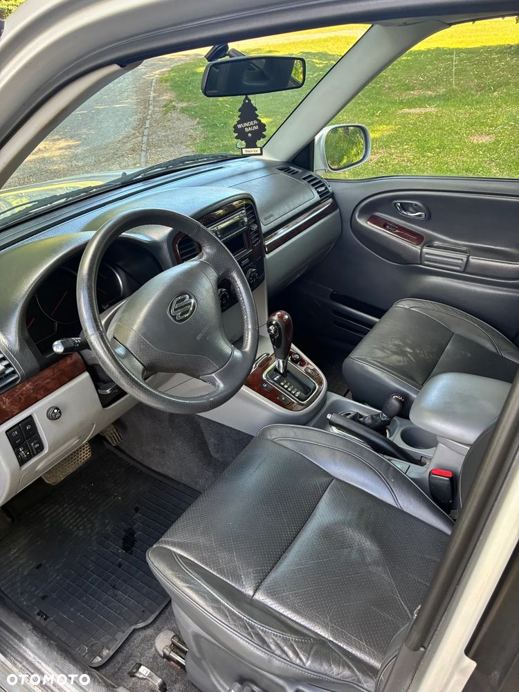 Suzuki Grand Vitara - 10