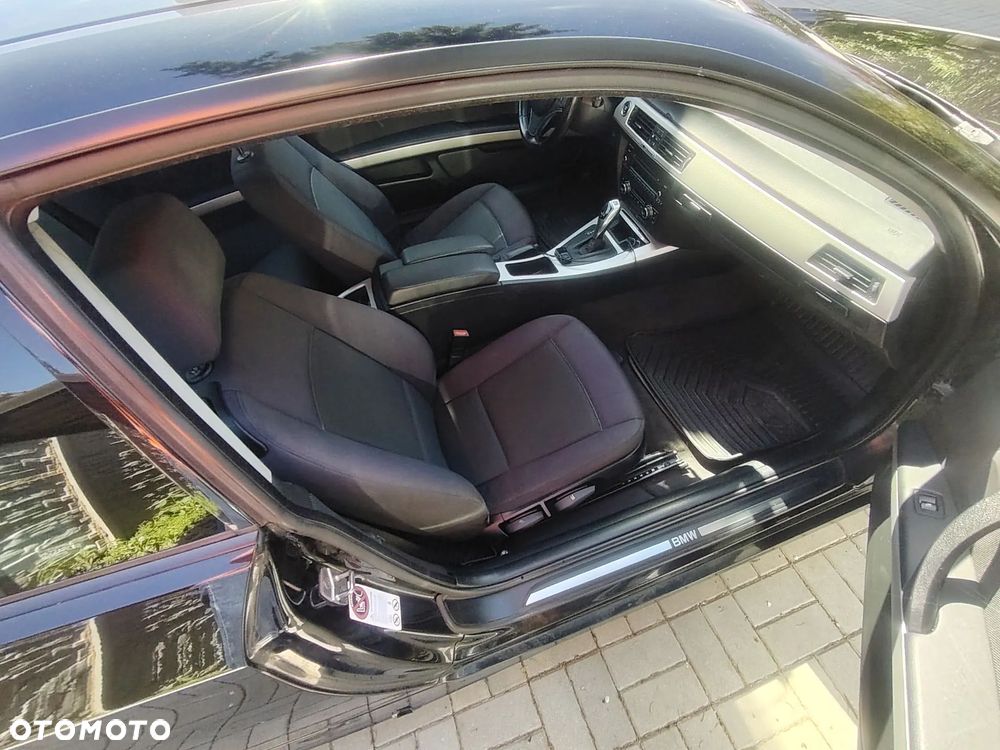 BMW Seria 3 320d xDrive M Sport Edition - 17