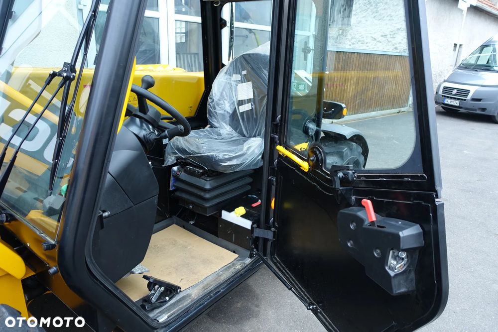 JCB 525-60 AGRI PLUS - 10