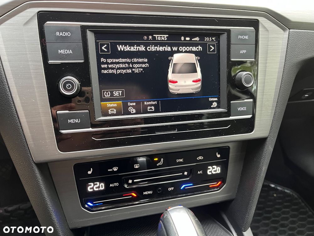 Volkswagen Passat 2.0 TDI EVO Essence DSG - 29