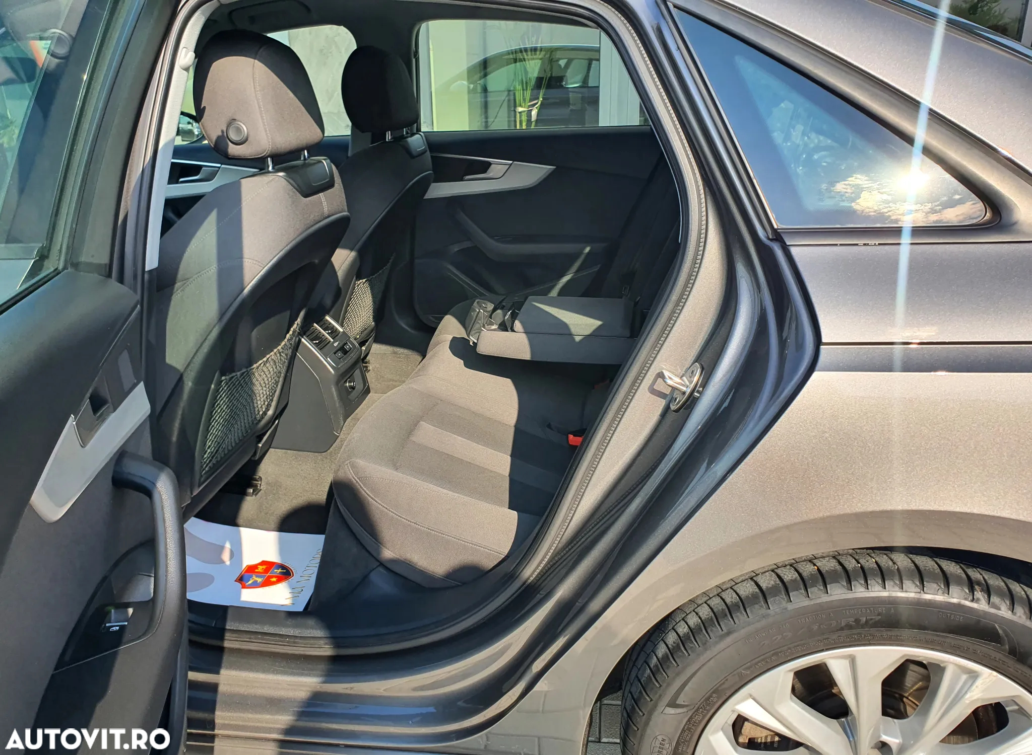 Audi A4 40 TDI quattro S tronic MHEV Advanced - 13