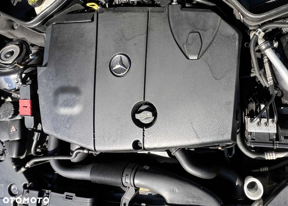 Silnik  651.980 OE Mercedes SLK250 CDI R172 W172 13r 150kW 204KM przebieg 167t/km - 1