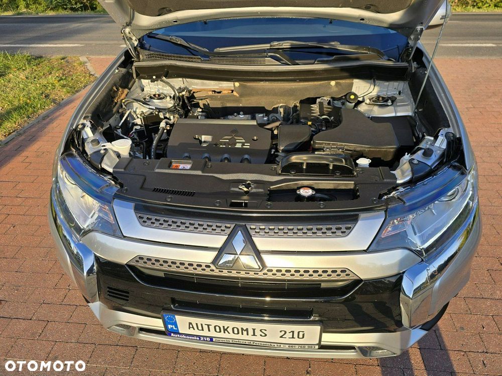 Mitsubishi Outlander 2.0 2WD CVT Diamant Edition - 27