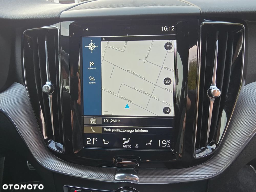 Volvo XC 60 D4 Geartronic RDesign - 29