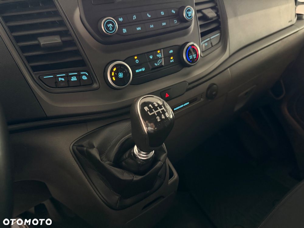 Ford Transit Custom Kombi 320 L2H1 Trend - 32