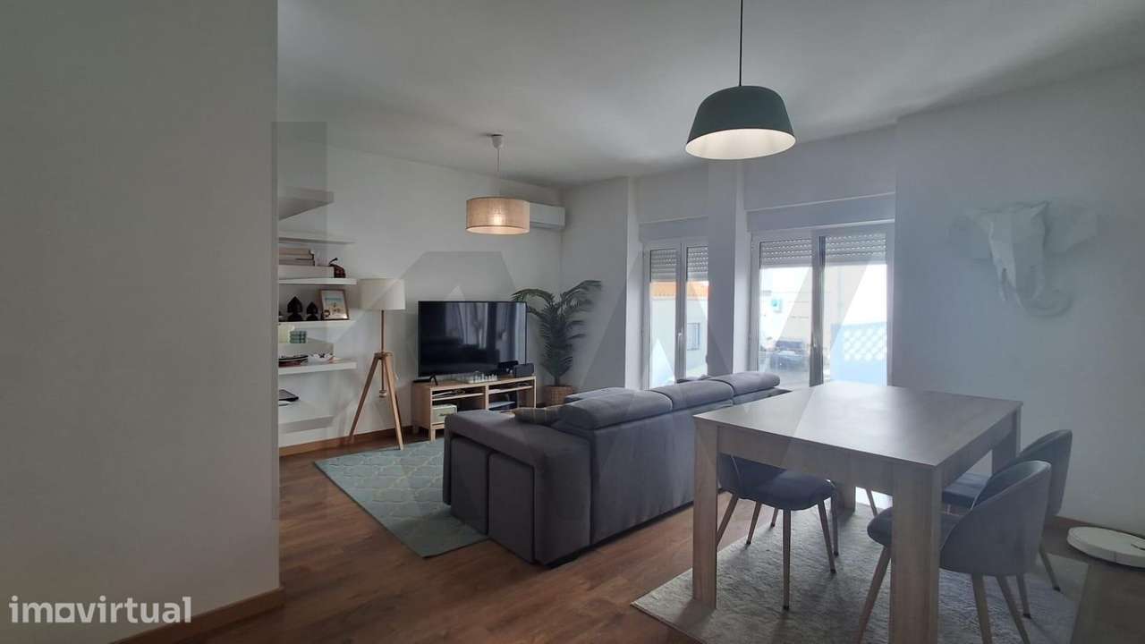 Apartamento T3 Renovado | Estacionamento privativo | Centro da vila | - Grande imagem: 5/25