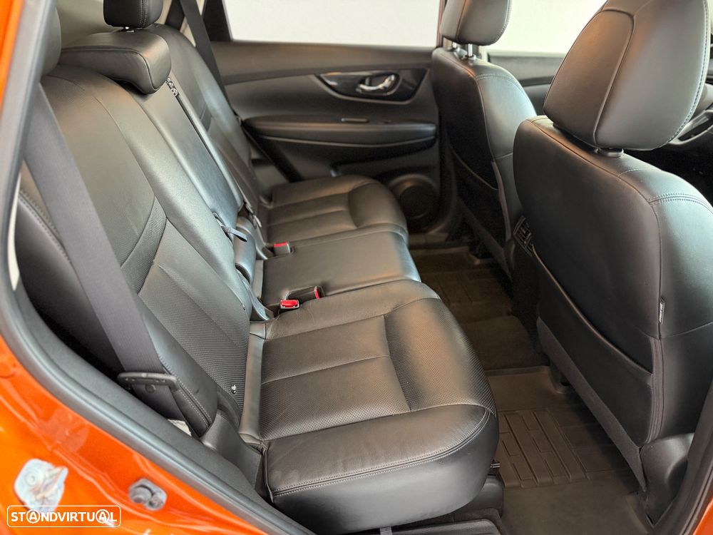 Nissan X-Trail 2.0 DCi Tekna Pele C.4x4-i - 38
