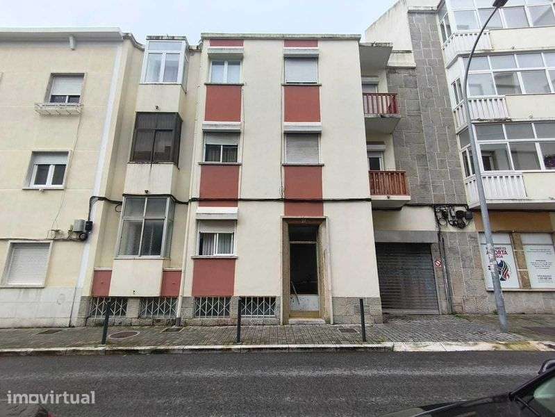 Loja na Venda / Armazém na Venda Nova perto do Metro - Grande imagem: 3/12