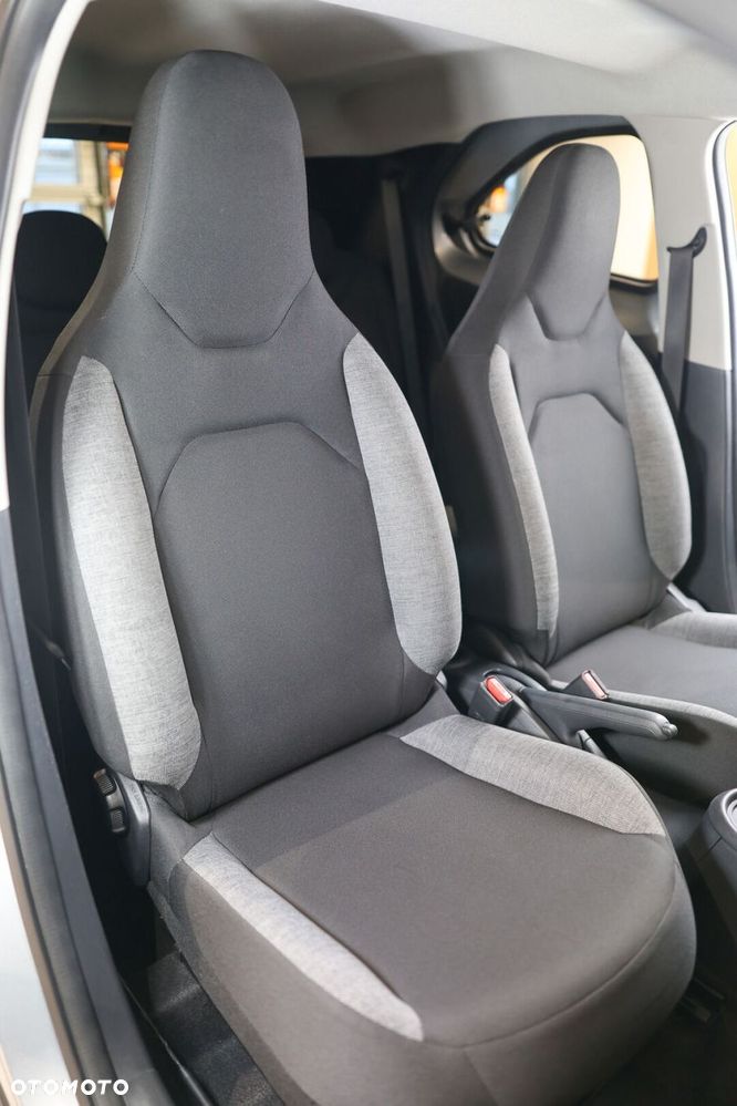 Toyota Aygo X - 15