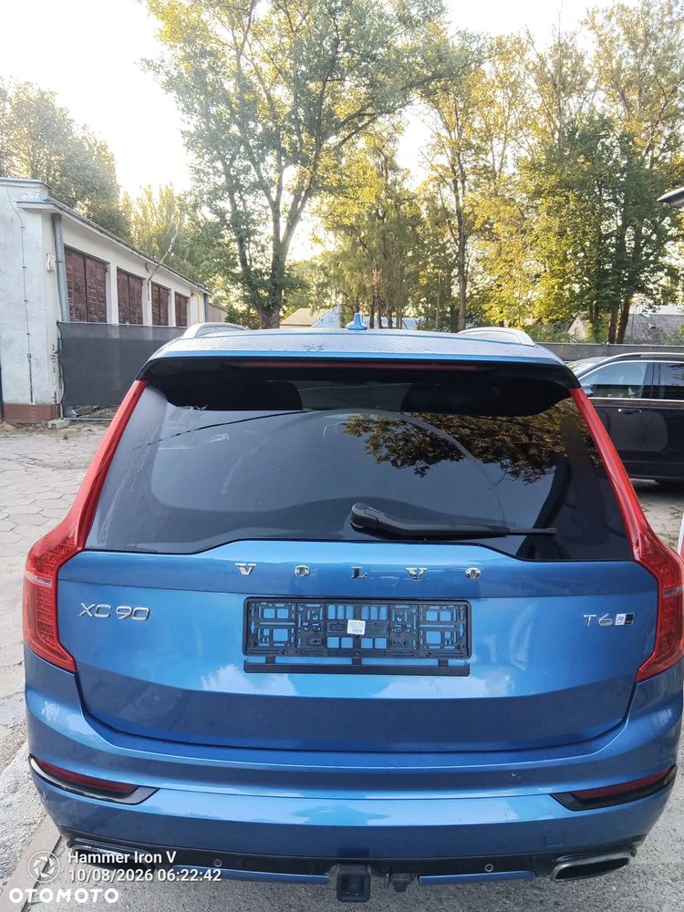 Volvo XC 90 - 7