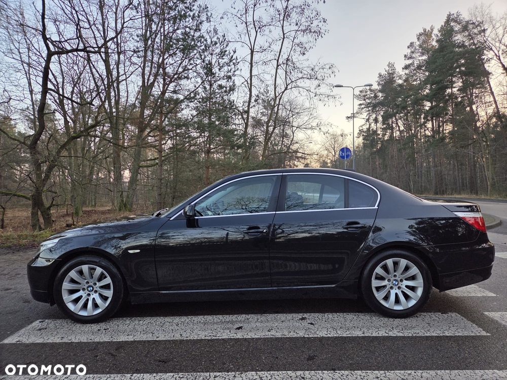 BMW Seria 5 523i - 4