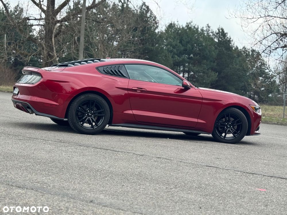 Ford Mustang 2.3 EcoBoost - 11