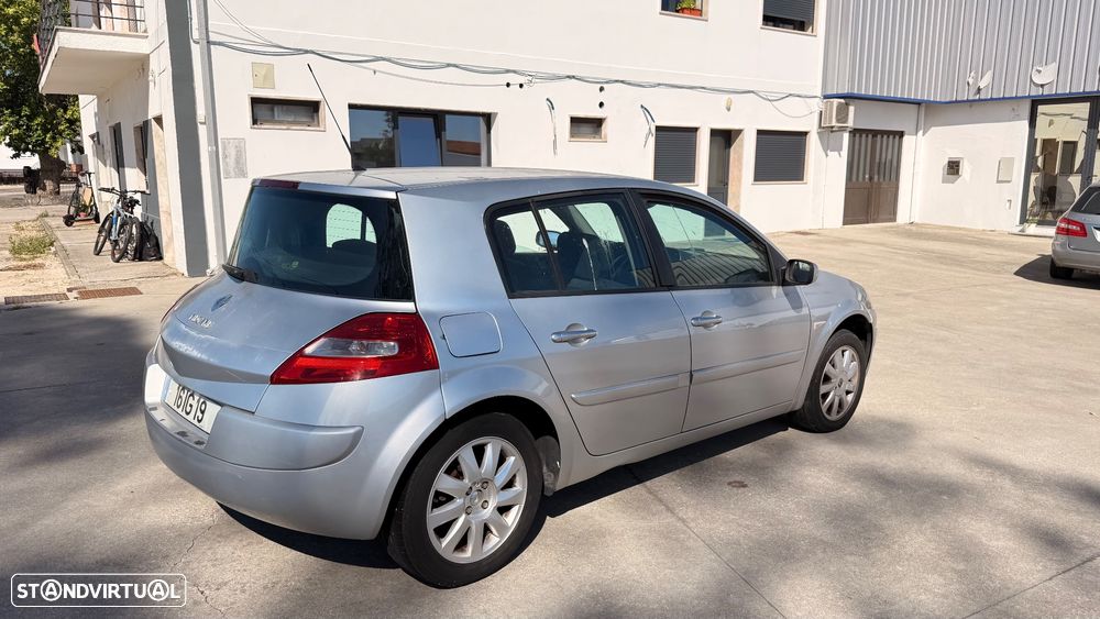 Renault Mégane 1.5 dCi Dynamique - 5