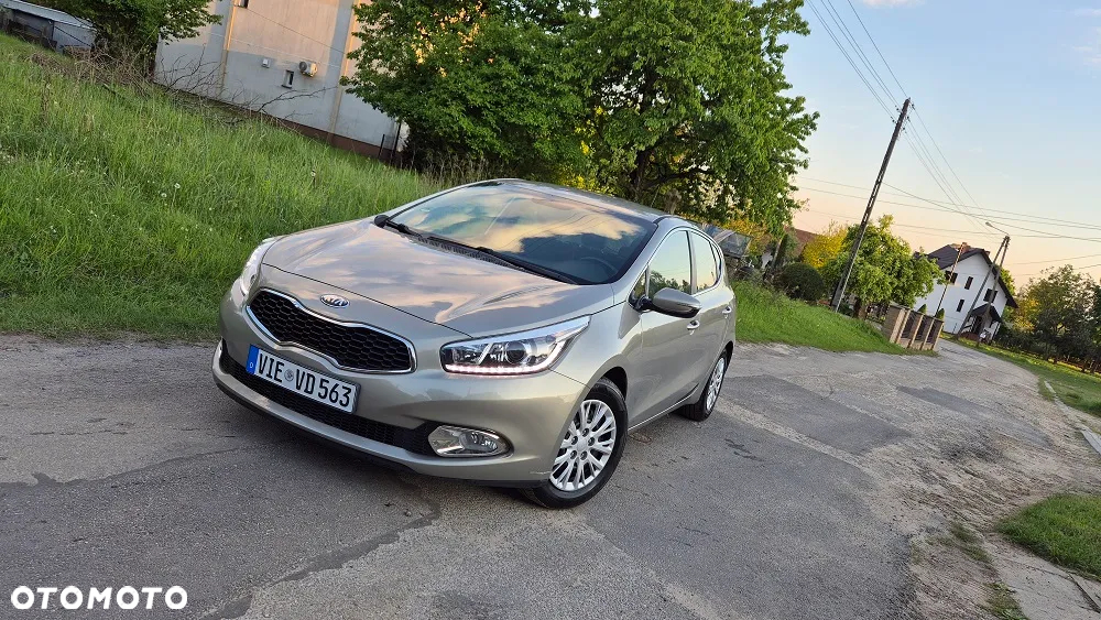 Kia Ceed 1.6 GDI ISG Spirit - 2