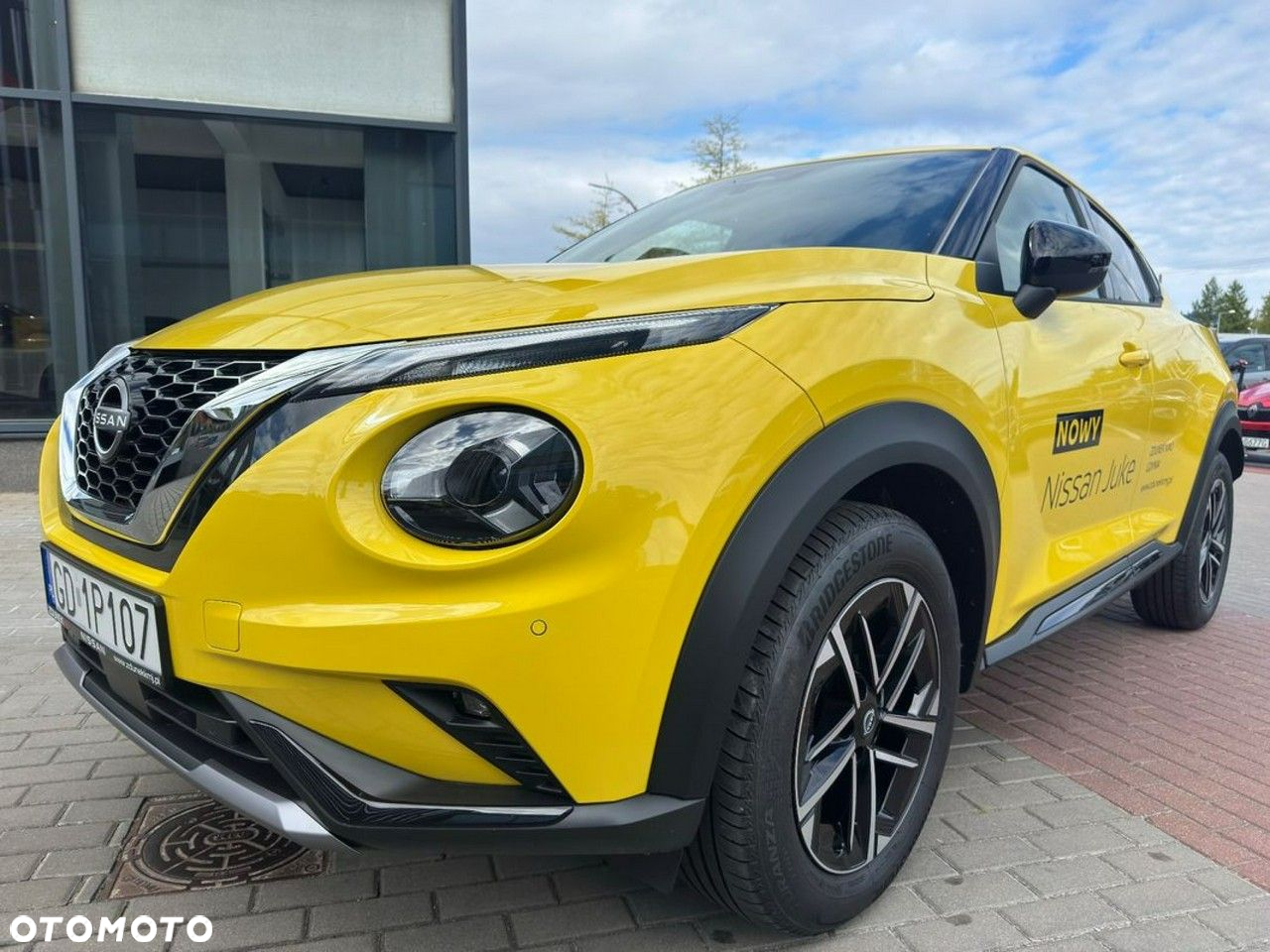 Nissan Juke 1.0 DIG-T N-Connecta DCT - 3