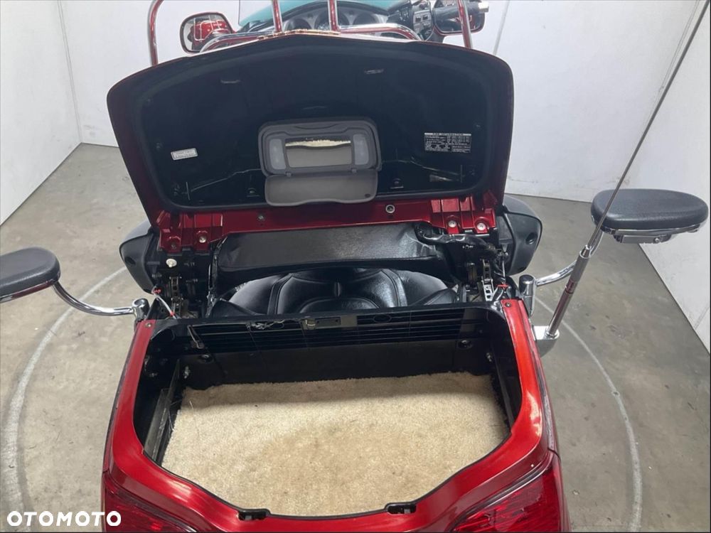 Honda GL - 16