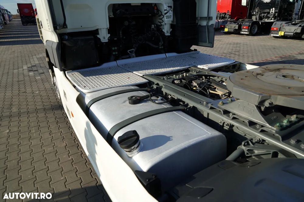 DAF XF 460 / SPACE CAB / EURO 6 - 13