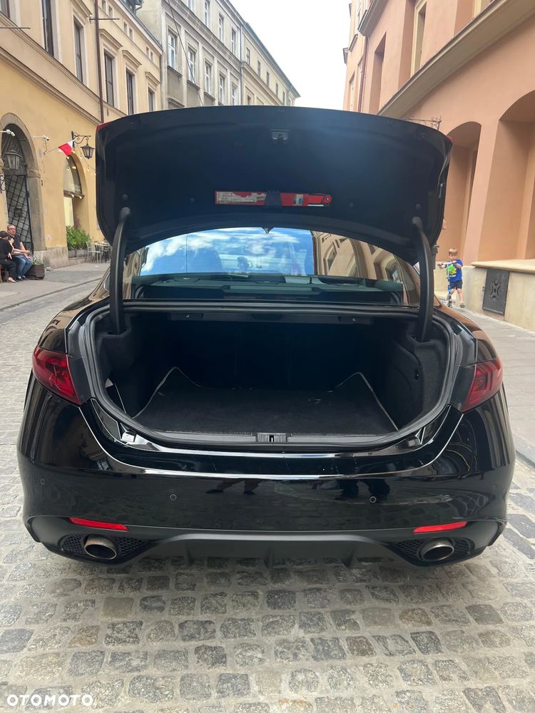 Alfa Romeo Giulia 2.0 Turbo Veloce Q4 - 17