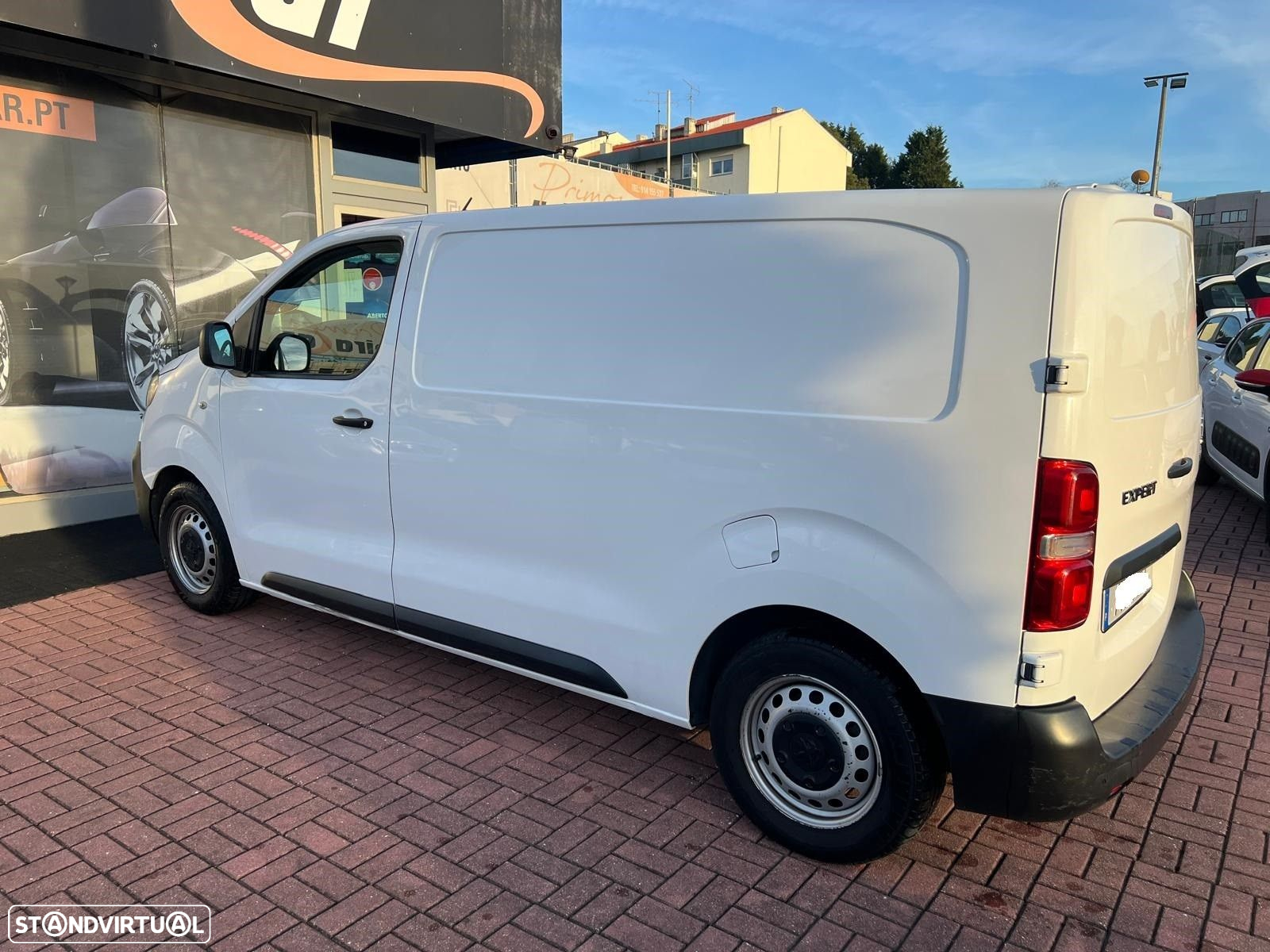 Peugeot Expert Outro - 24