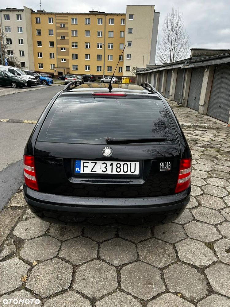 Skoda Fabia 1.4 16V Combi Classic - 19