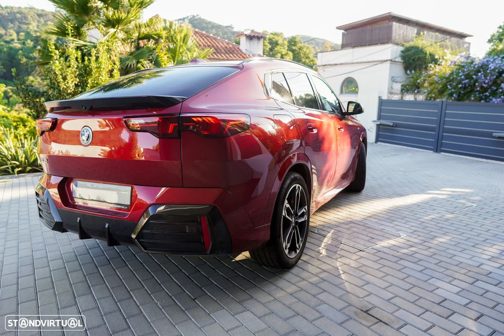 BMW iX2 eDrive20 Pack Desportivo M - 10