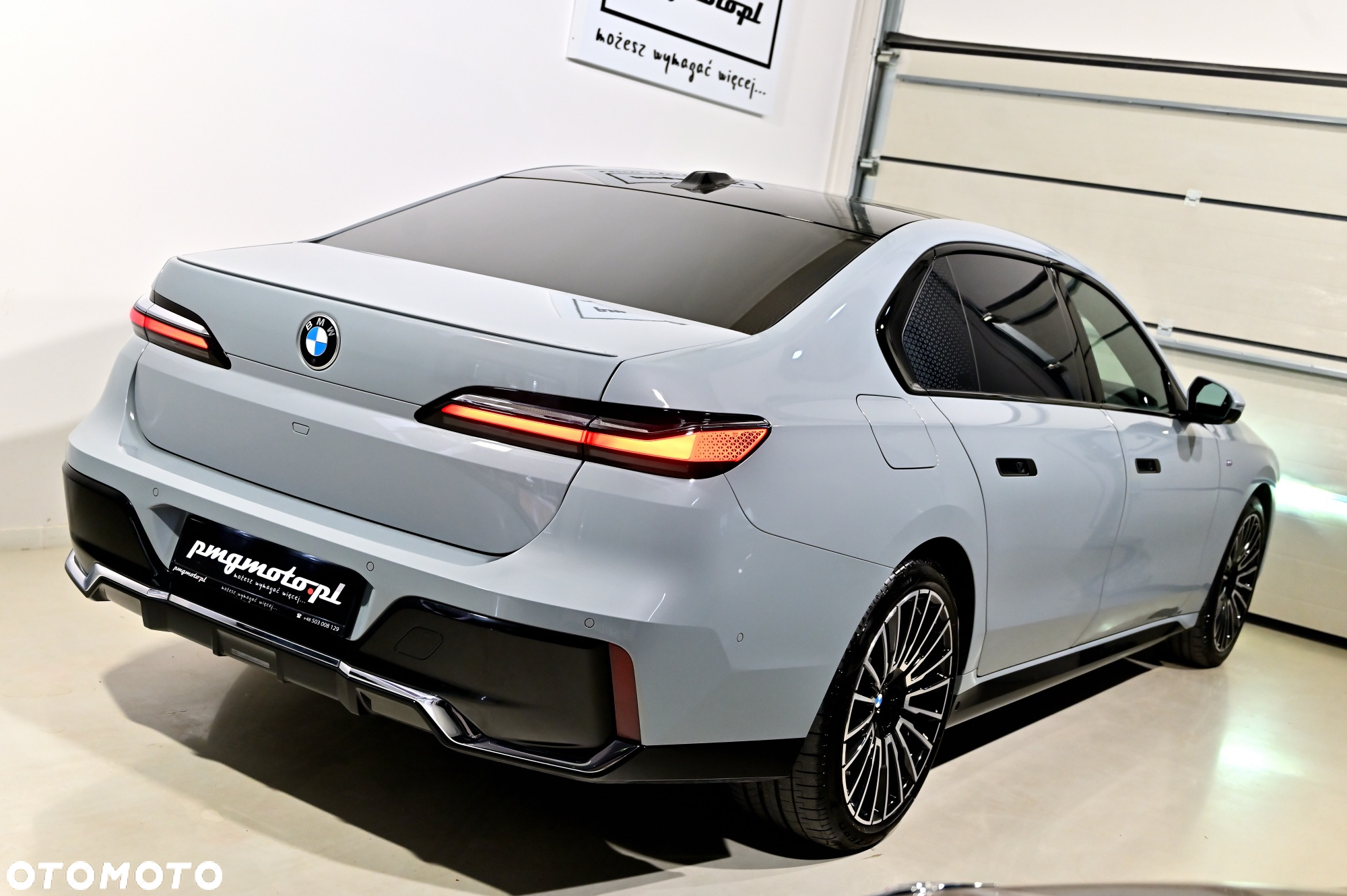 BMW Seria 7 - 34