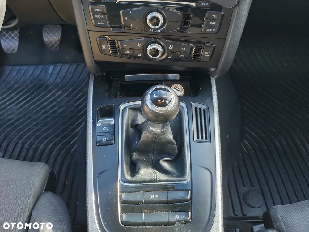 Audi A4 Avant - 14