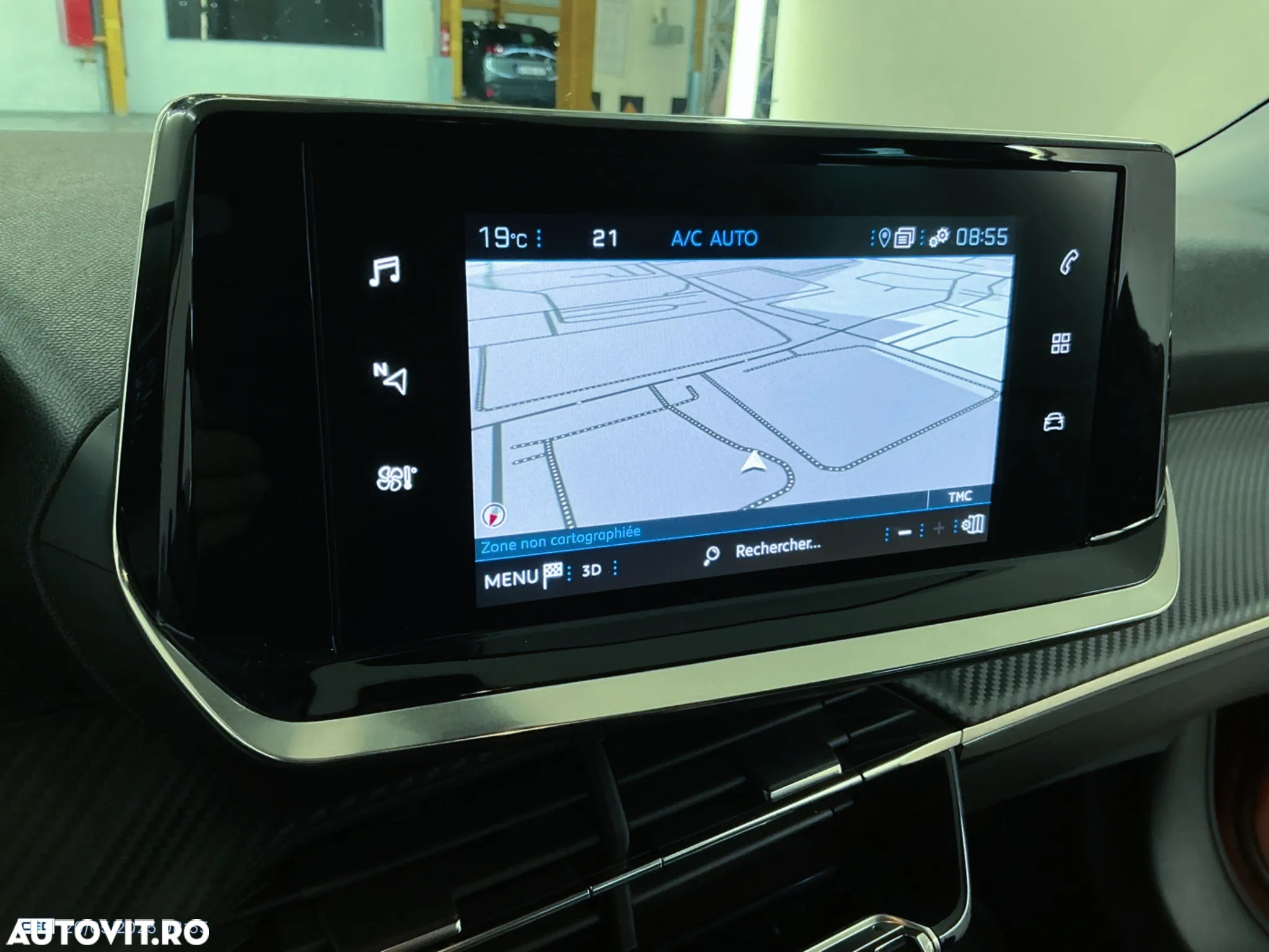 Peugeot 2008 PureTech 130 EAT8 Allure - 8