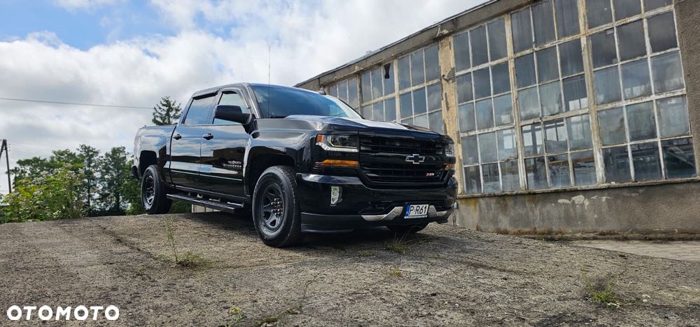 Chevrolet Silverado - 2