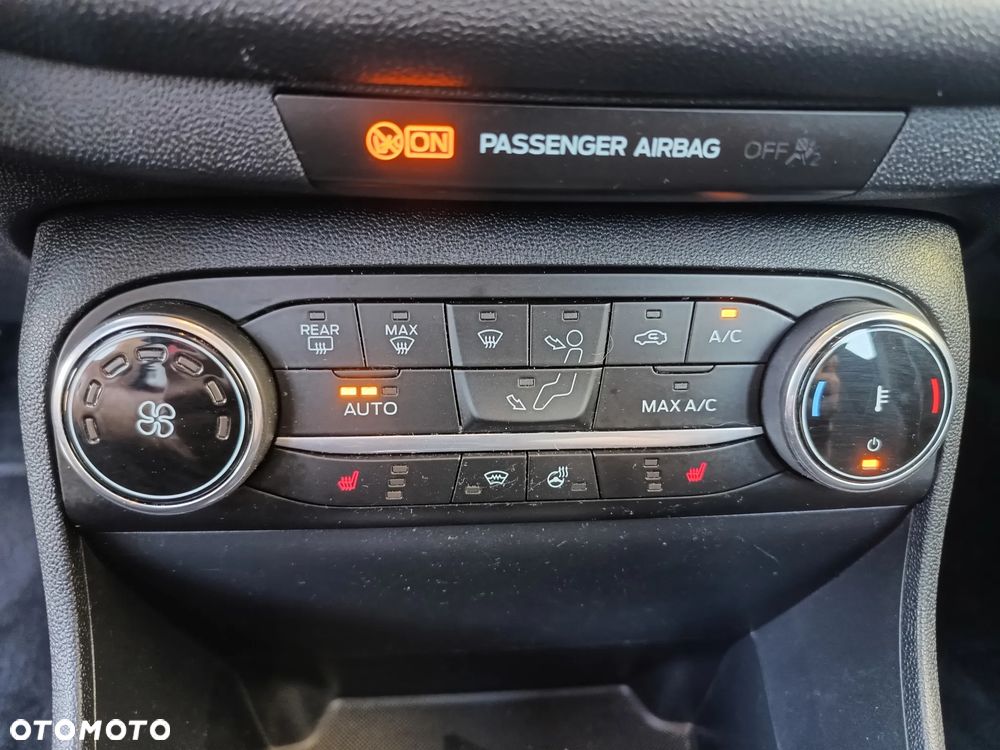 Ford Fiesta 1.0 EcoBoost Hybrid S&S TITANIUM X - 13