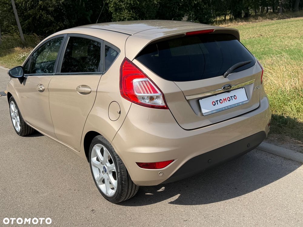 Ford Fiesta 1.5 TDCi Titanium - 6