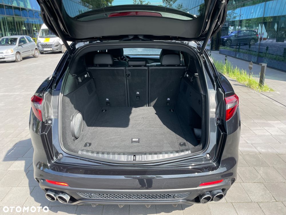 Alfa Romeo Stelvio V6 2.9 Bi-Turbo AT8-Q4 Quadrifoglio - 18