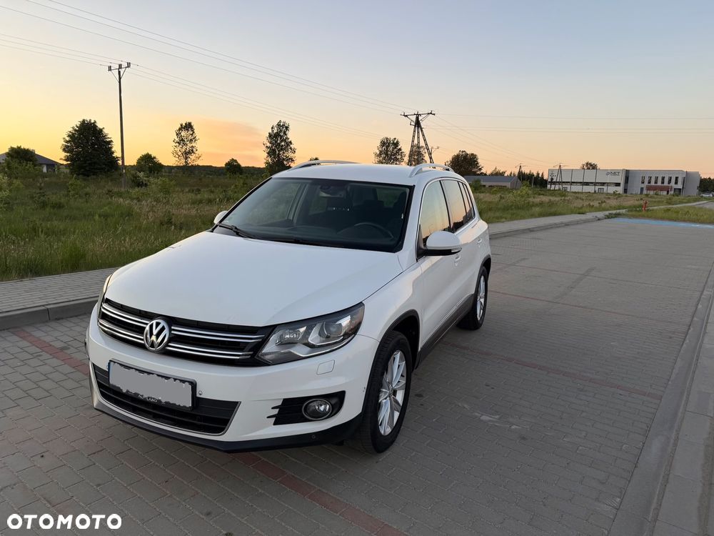 Volkswagen Tiguan - 1