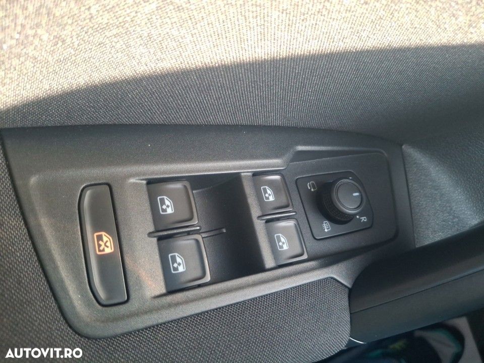 Volkswagen Tiguan - 12