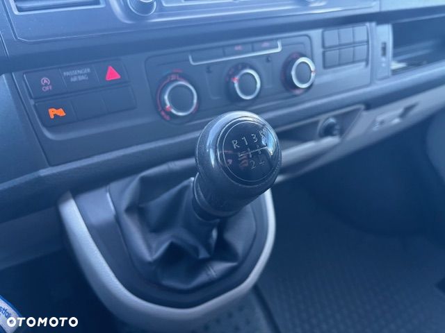 Volkswagen T6 - 24