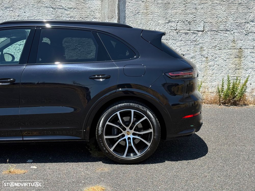 Porsche Cayenne - 11