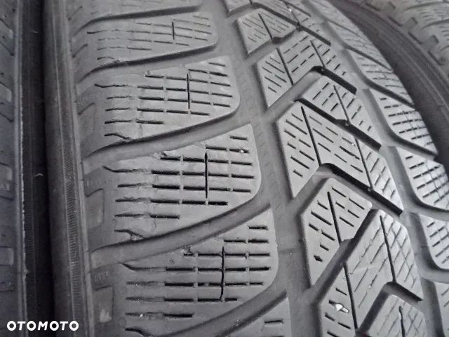 235/60/R18 107H Pirelli Winter Scorpion - 5