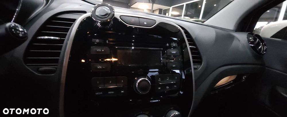 Renault Captur - 32