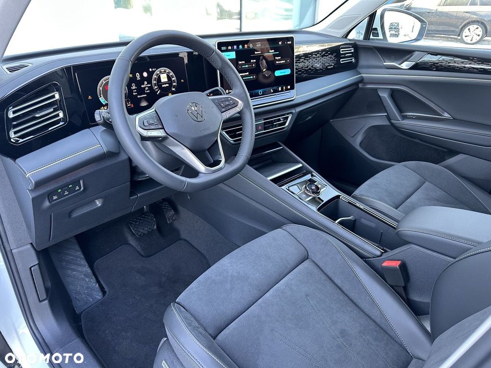 Volkswagen Tiguan - 12