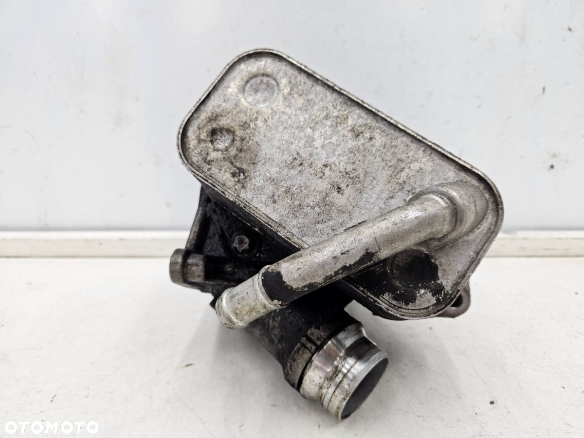 Obudowa filtra oleju BMW X1 E84 Z4 E89 F06 F10 F25 F26 E60 E90 podstawa N53B30A chłodniczka 7516383 - 4