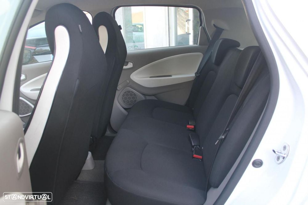 Renault Zoe (c/ Bateria) 41 kwh Life c/ LIMITED Pack - 8