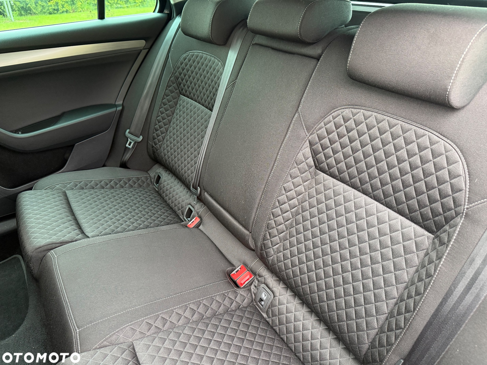 Skoda Superb 2.0 TDI 4x4 Active DSG - 14